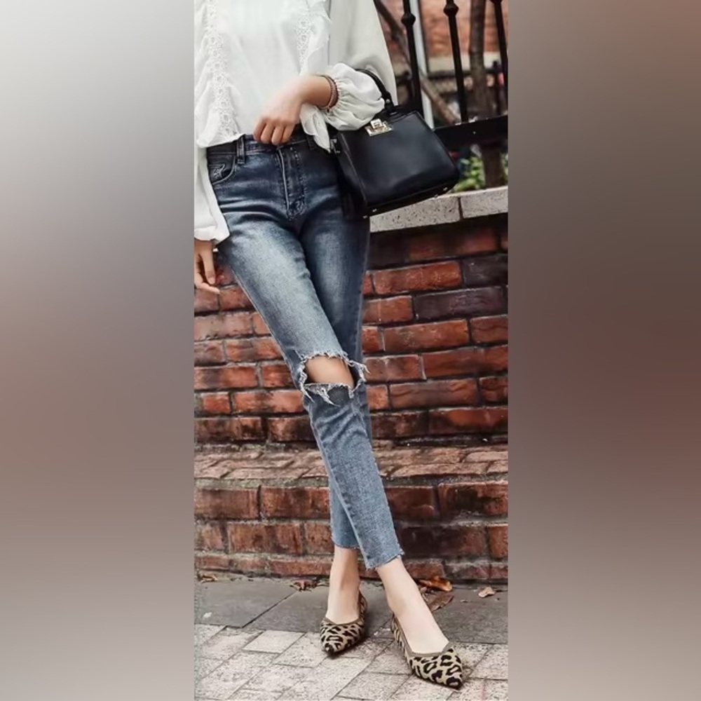 Leopard Print Pointed Toe Flats 7.5 - Picture 5 of 11